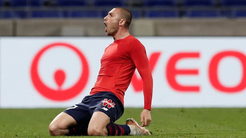 Lille'de nisan ayının futbolcusu Burak Yılmaz