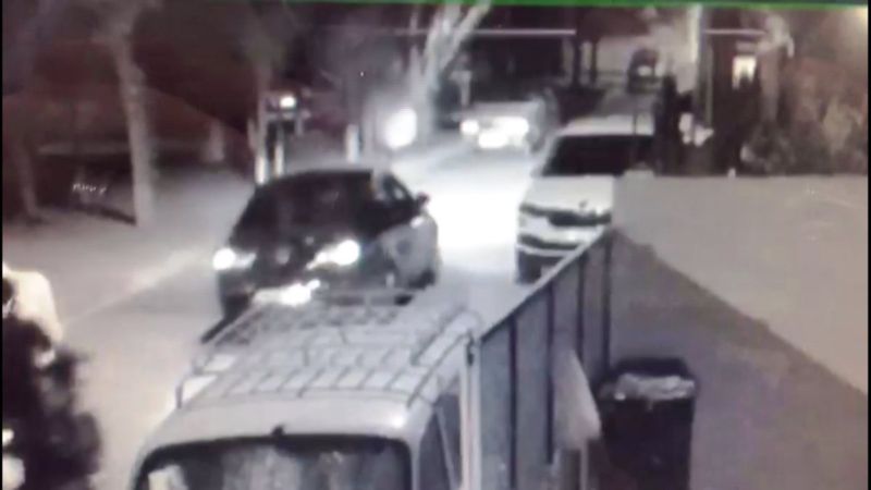 Adıyaman'da otomobilden havaya rastgele ateş açıldı