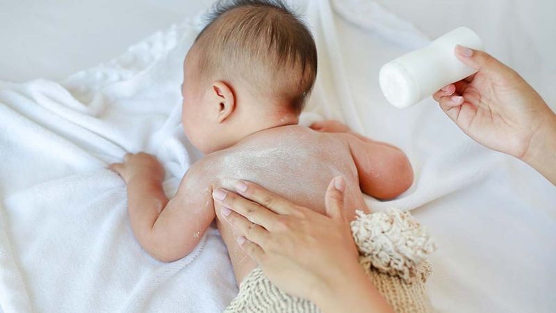 Bebeğin sağlığı için ebeveynler sağlıklı ürünler kullanmalı