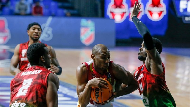 Pınar Karşıyaka FIBA Şampiyonlar Ligi'nde finalde