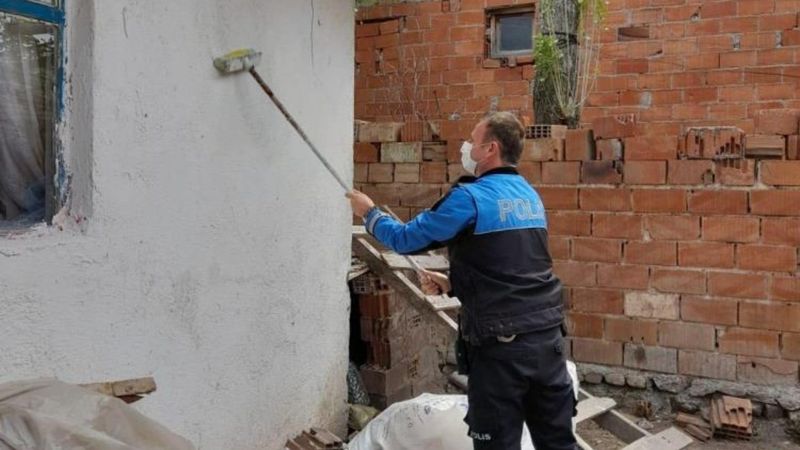 Çorum'da polis memurundan örnek davranış