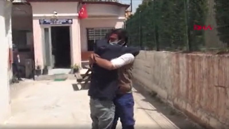 Afganistan’dan yürüyerek Osmaniye'ye geldi, kardeşi ile kavuştu