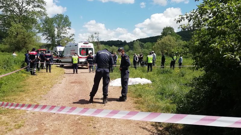 Kocaeli’de tartıştığı çifti tüfekle vurdu