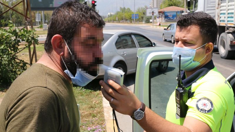 Antalya'da refüje çıkan alkollü sürücü: Hatalı ben değilim