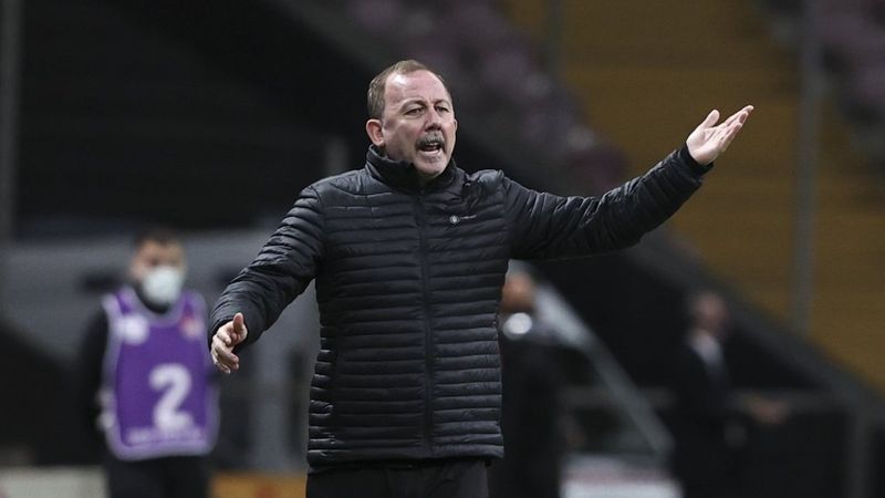 Sergen Yalçın: Üzülecek vakit yok