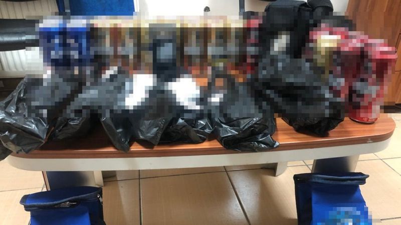 Eskişehir'deki kurye, kısıtlamada içki satarken yakalandı