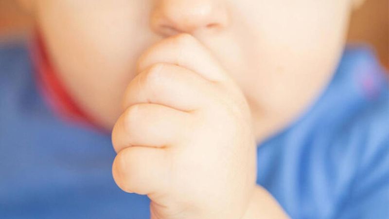 Çocuklarda parmak emme alışkanlığı diş yapısını bozuyor