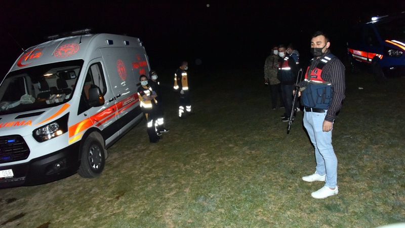 Isparta'da tartıştığı husumetlilerini av tüfeğiyle vurdu