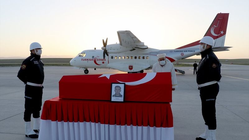 Ağrı şehidi memleketine uğurlandı