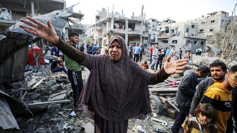 Gazze'de 10 bin ev susuz kaldı