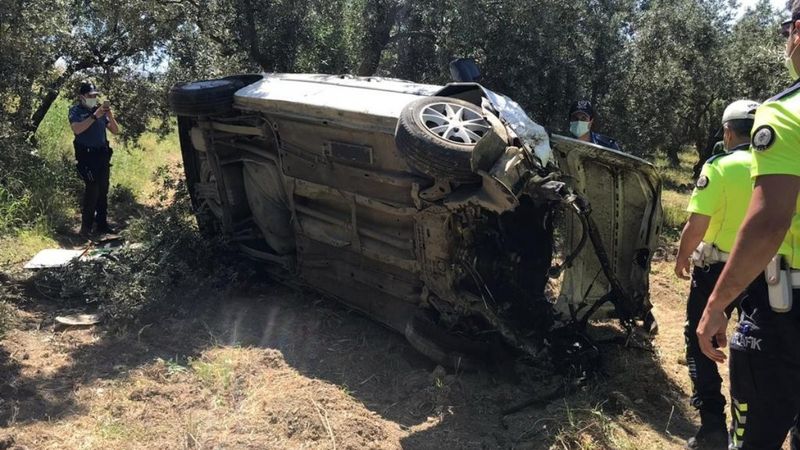 Bursa'da aracıyla zeytinliğe uçan sürücü, camdan fırladı