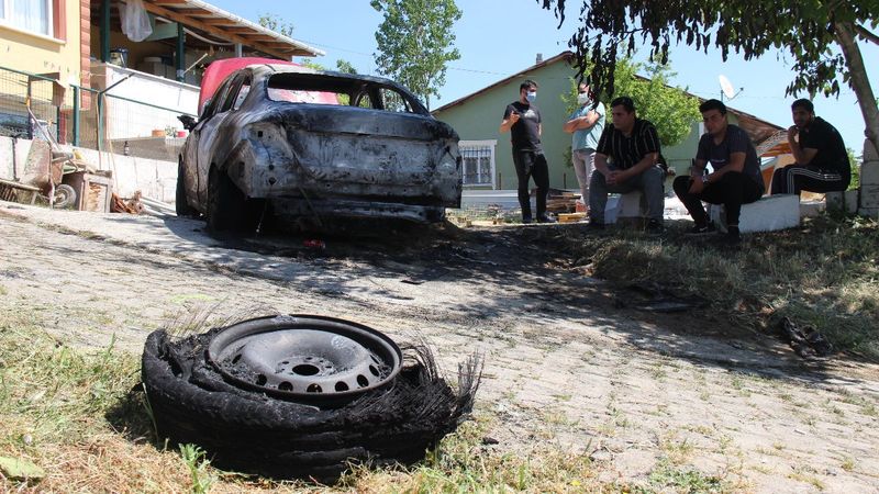 Kocaeli’de evi kurşunlanan kadının arabası kundaklandı