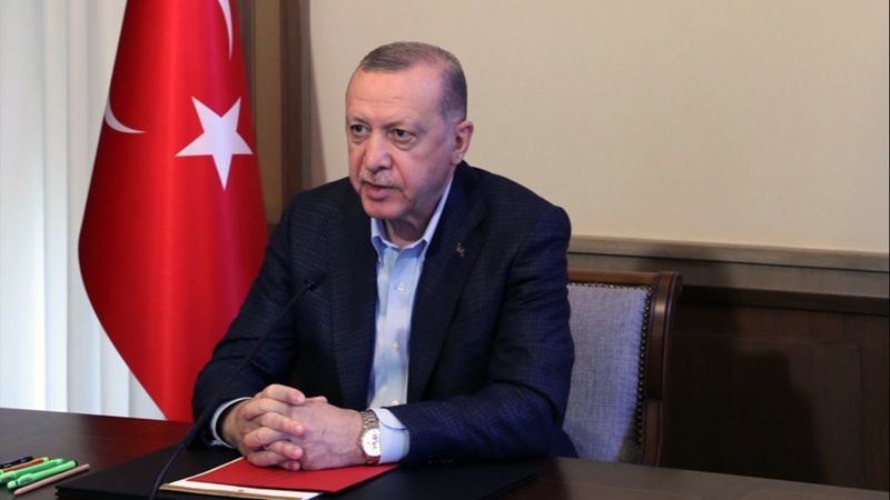 Cumhurbaşkanı Erdoğan'ın helallik istemesi muhalefetin tek gündemi oldu