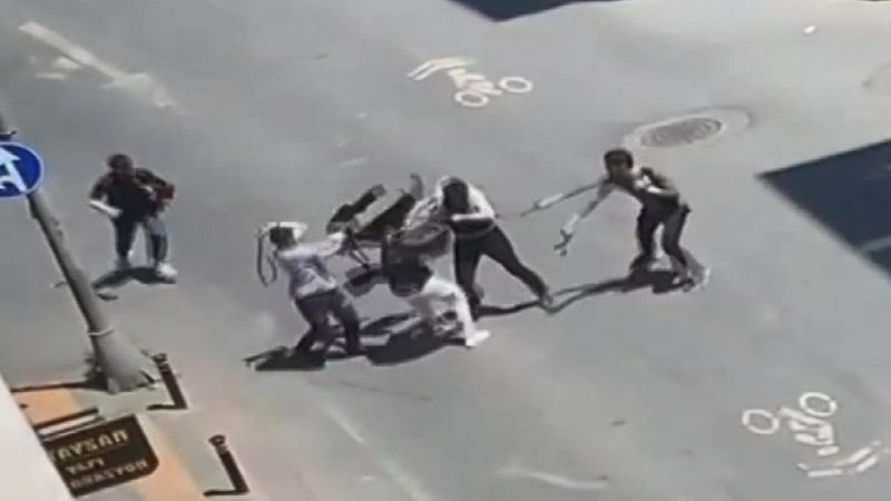 Zeytinburnu'nda kemerli kavga