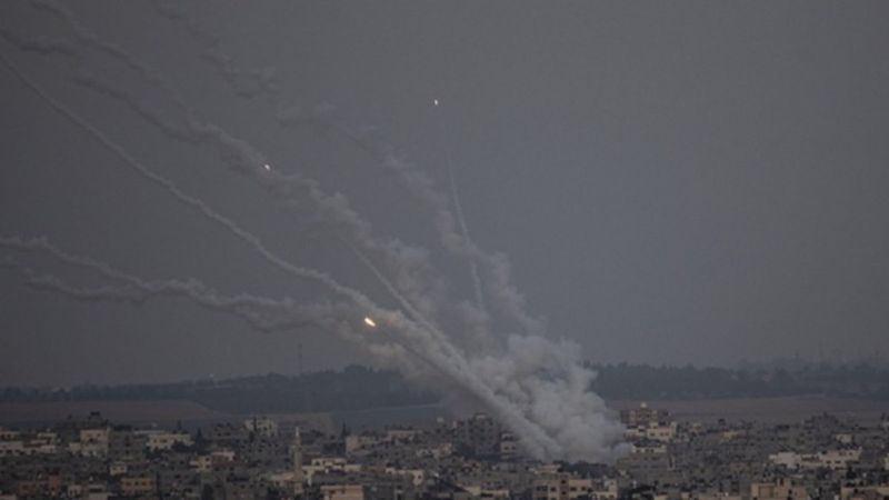 İsrail, Gazze'de sağlık merkezini vurdu