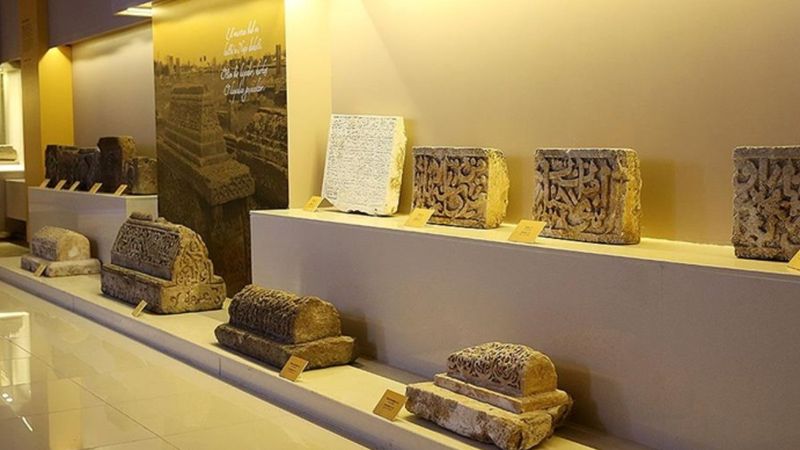 Ahlat'ta Arkeoloji Müzesi tam kapanmadan sonra ziyaretçilerini bekliyor