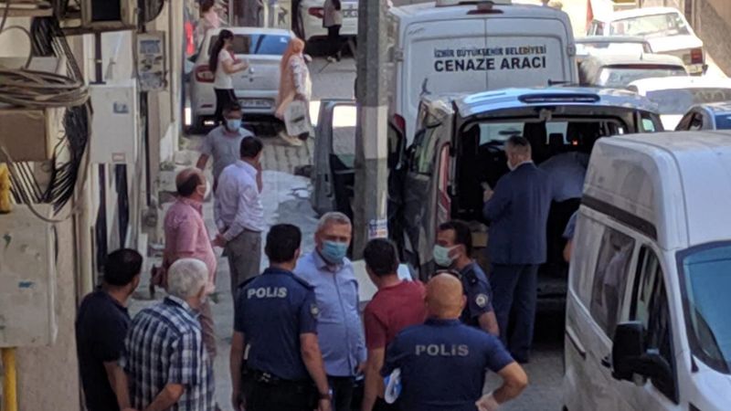 İzmir'de kızıyla tartışan anne katil oldu