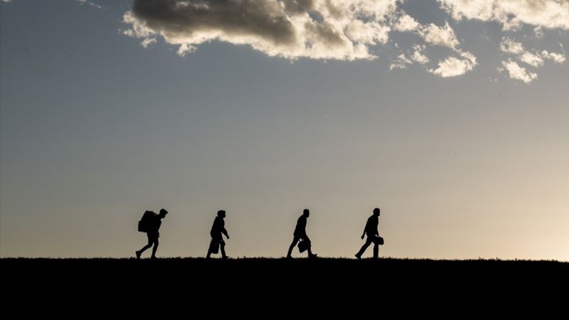 Karslı sağlıkçılar köylerde aşı mesaisine devam ediyor