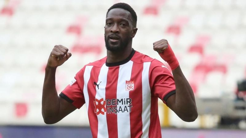 Sivasspor, Yatabare ile nikah tazeledi