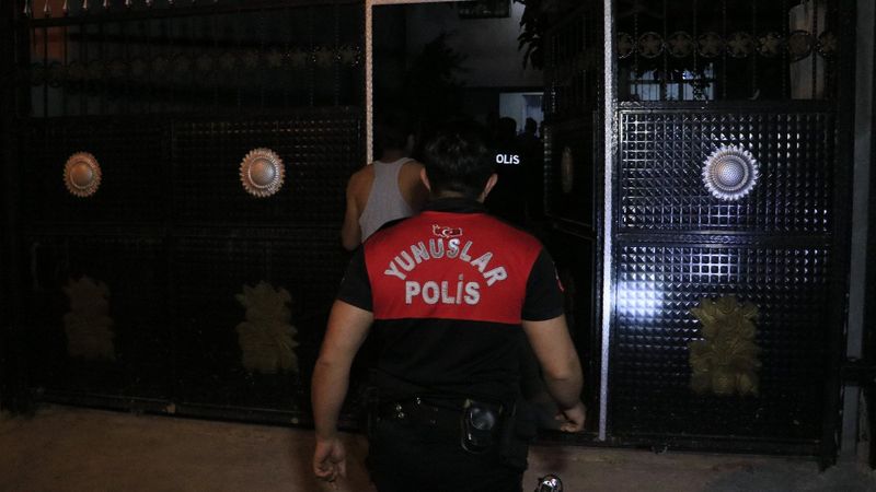 Adana'da pompalı tüfekli kavga: 5 yaşındaki çocuk yaralandı