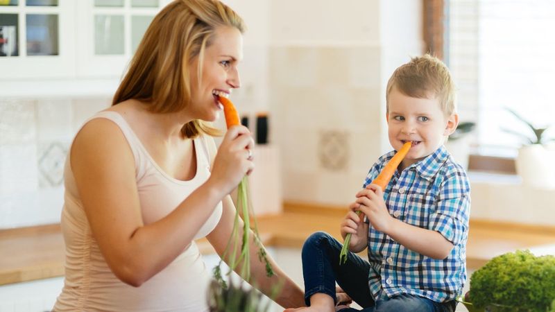 Çocuklarınızı sağlıklı beslemek sizin elinizde