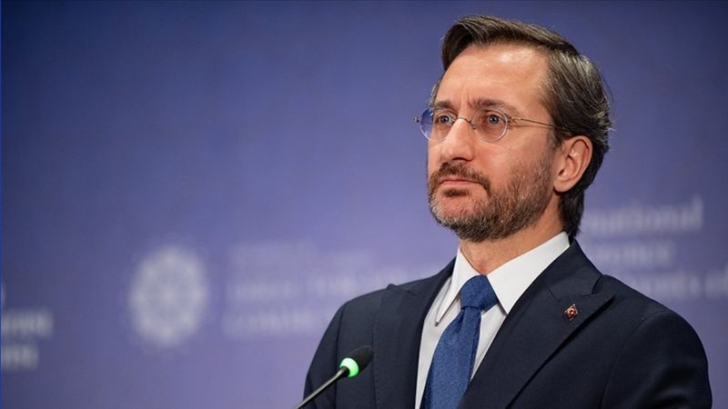 Fahrettin Altun: Cumhurbaşkanımızı, eli kanlı bir katile benzetmek siyaset etmek değildir