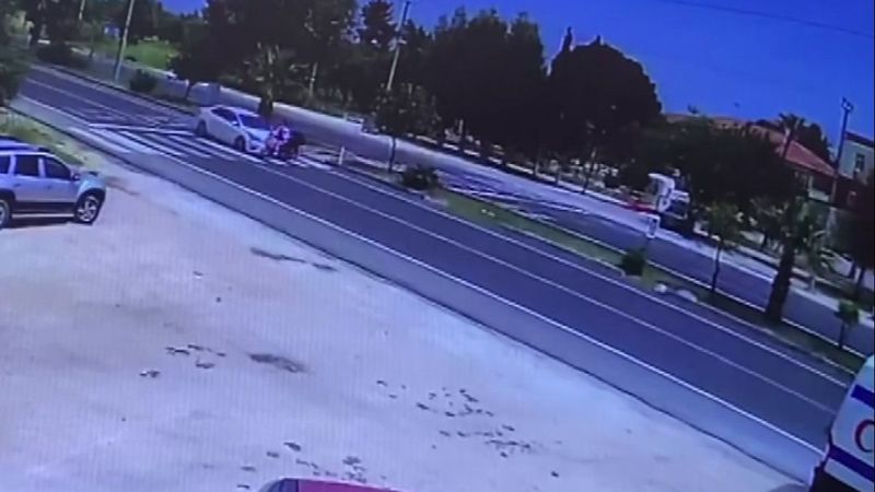 Mersin'de yaya geçidinde ölümlü kaza kamerada