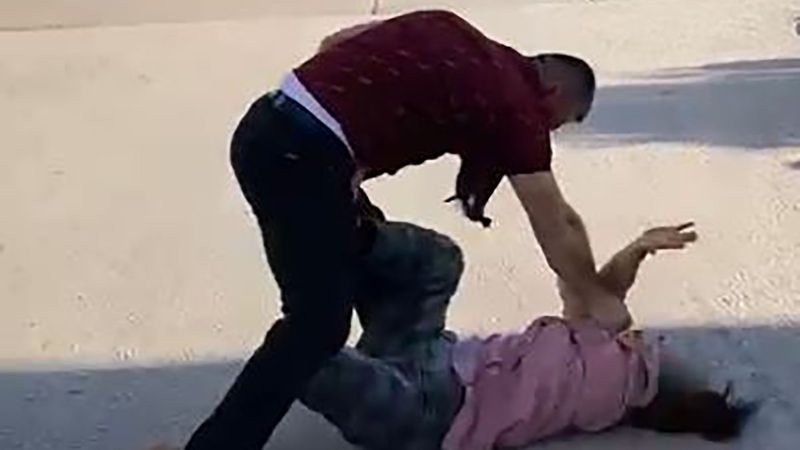 Çankırı'da boşanma kavgasında yumruklar havada uçtu