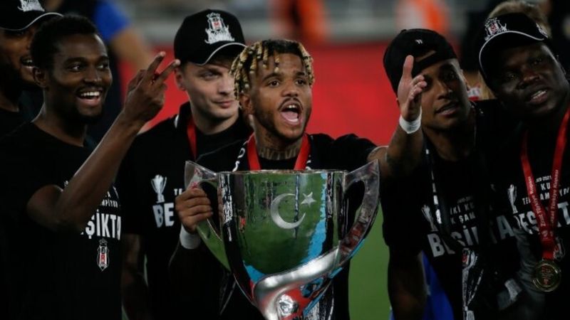 Rosier'in menajeri: Avrupa'nın 5 büyük ligini hedefliyoruz