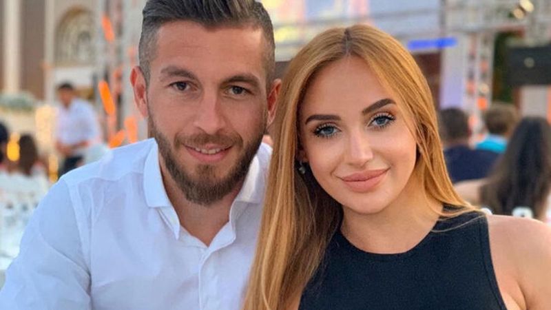 Adem Büyük’ün eşi çakar ve siren tertibatlı araçla polisçilik oynadı