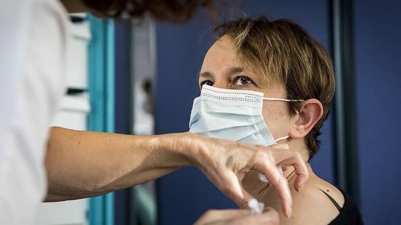 Koronavirüse karşı dünyada 1 milyar 560 milyondan fazla doz aşı uygulandı