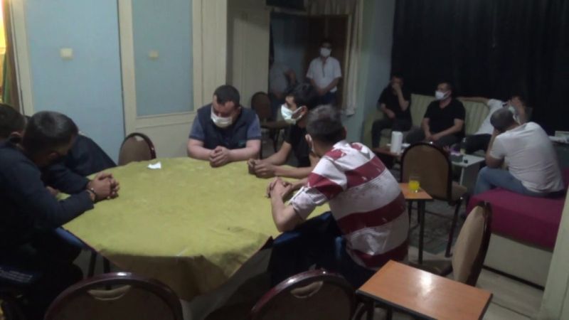 Denizli'de kumarhaneye çevrilen eve baskın