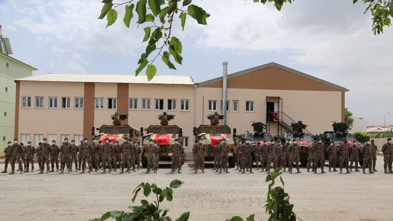 Tunceli'de PÖH timleri dualarla Suriye'ye uğurlandı