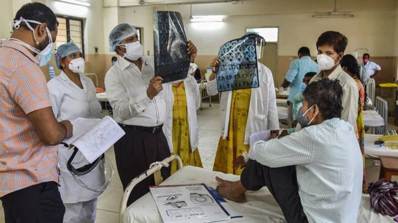 'Beyaz Mantar' vakaları Hindistan'ı alarma geçirdi