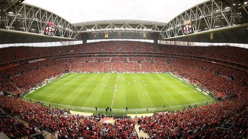 Ağustos ayında maçlar seyircili oynanacak