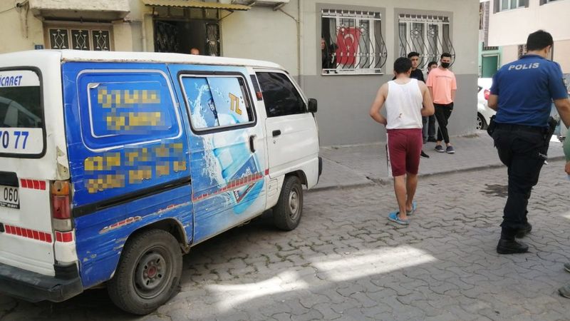 Manisa’da, gürültü kavgasında su dağıtıcısını bıçakladı