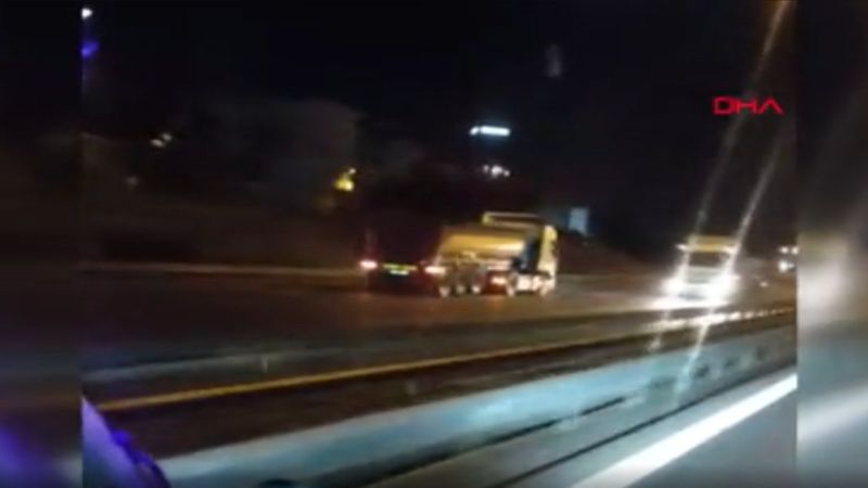 Hadımköy’de hafriyat kamyonu, ters yönde hızla ilerledi