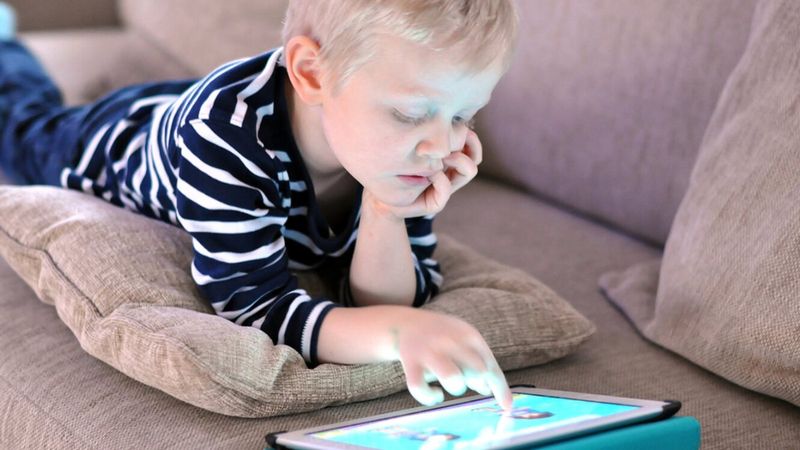 Pandemide çocuklarda ekran bağımlılığı uyarısı