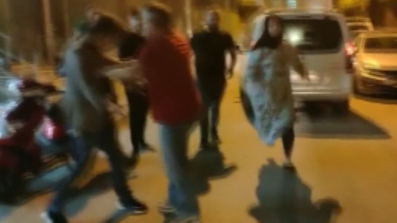 Bağcılar'da park kavgası: Komşuları tarafından darbedildiler