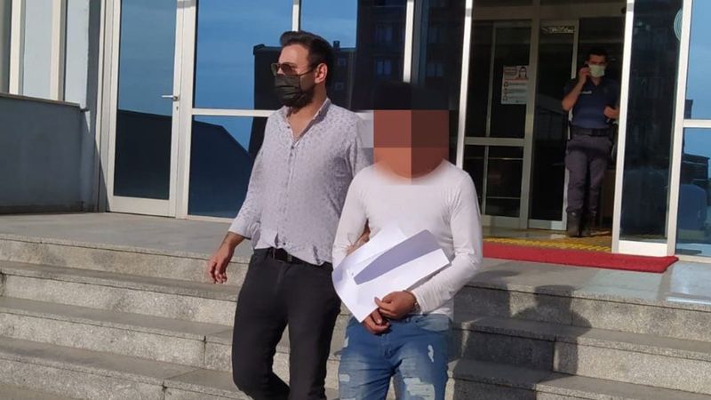 Edirne'de evini soyan hırsızları sokakta yakaladı