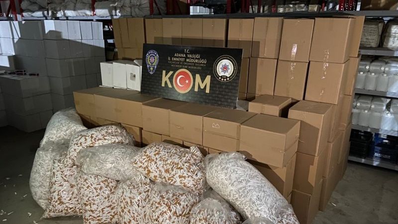 Adana’da 12 milyon kaçak makarona el koyuldu