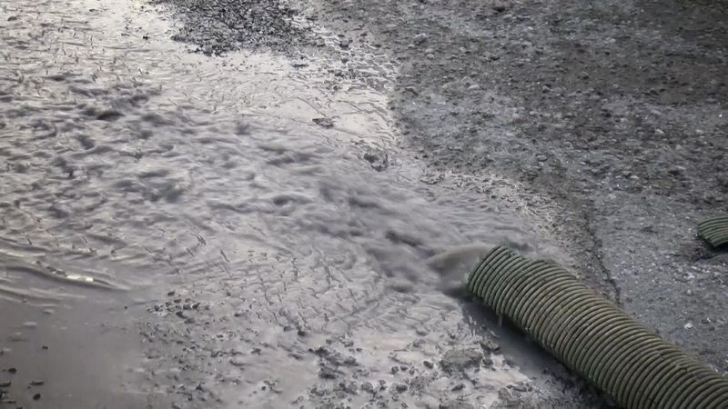 Esenyurt’ta dükkanları atık sular bastı, üretim durdu