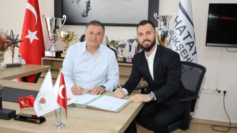 Emre Çolak resmen Hatayspor'da