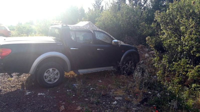 Antalya’da kaza yerinden kaçan sürücüyü aracının farları yakalattı