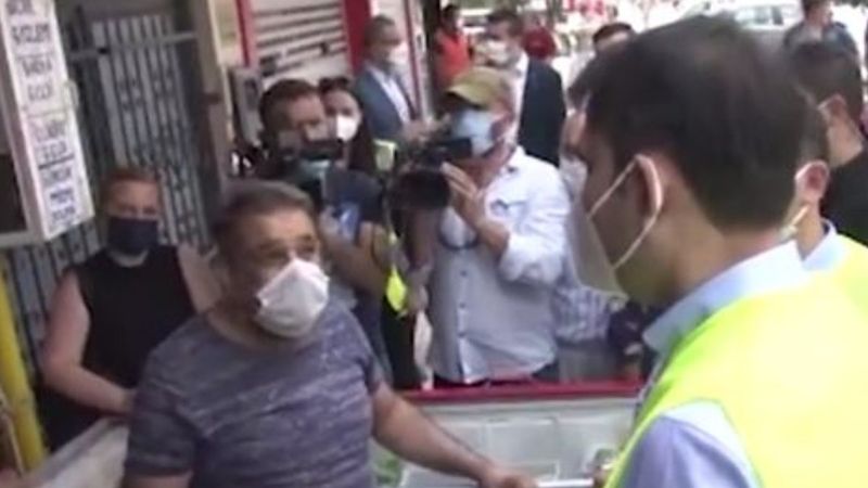 İzmir'de CHP’li vatandaşlar, Murat Kurum’a konutlardan dolayı teşekkür etti