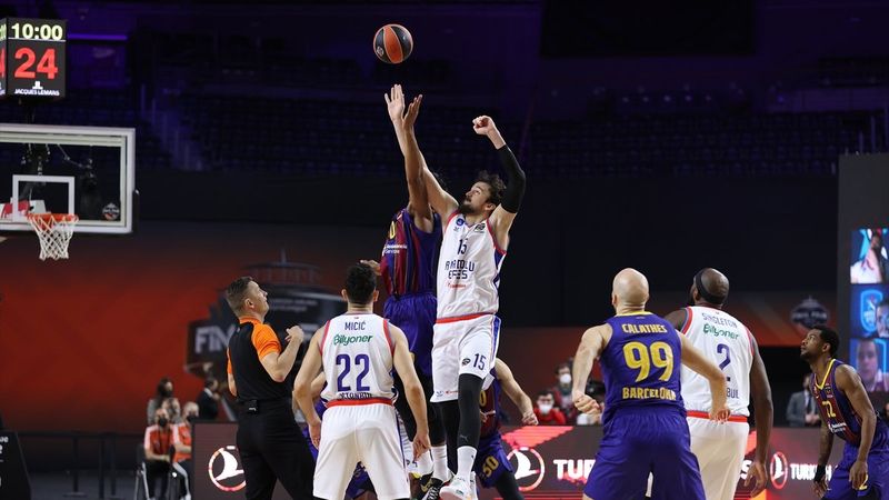 Barcelona’yı mağlup eden Anadolu Efes EuroLeague şampiyonu oldu