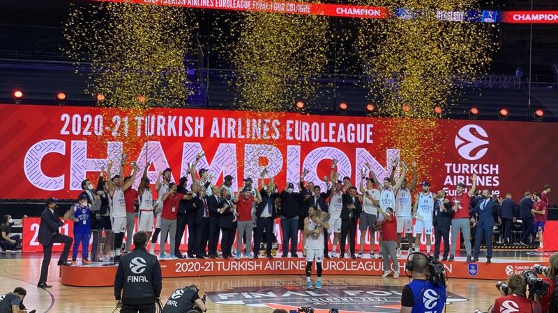 Cumhurbaşkanı Erdoğan'dan Anadolu Efes'e tebrik