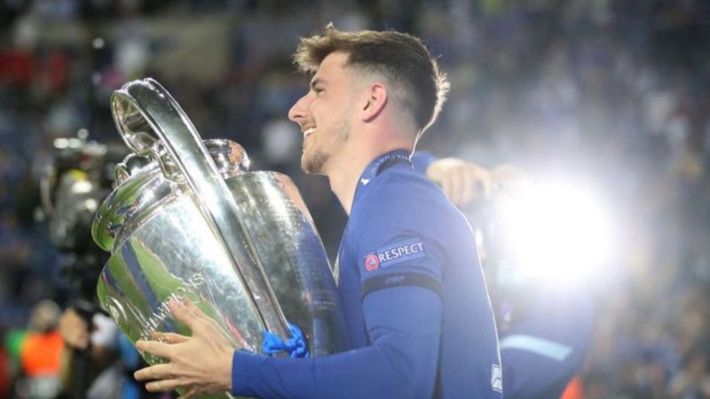 Mason Mount: Babamı görünce gözyaşlarına boğuldum