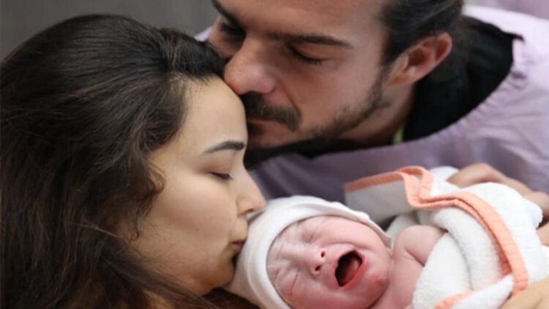 Hakan Hatipoğlu eşi Gizem Hatipoğlu'nun doğum gününü kutladı