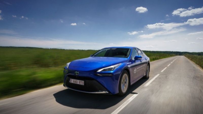 Hidrojenle çalışan Toyota Mirai, 1003 km menzille dünya rekoru kırdı